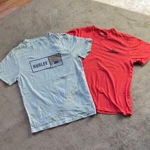 Hurley and Quiksilver Light Blue and Red Graphic Tees Med Bundle 2 USED